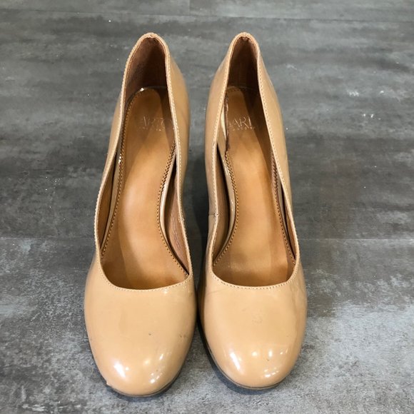 Franco Sarto Round Toe Nude Patent Leather Chunky - Picture 3 of 3